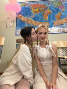 nancy_chancy's Elsa acc: elsawhere🎁🙈 Sex Photo 6