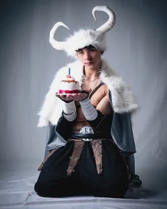 happy birthday to me 🫶🏼 de Luke_Howland  3 Imagens