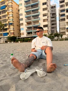jacob_firexx Feet on the beach Poză 4