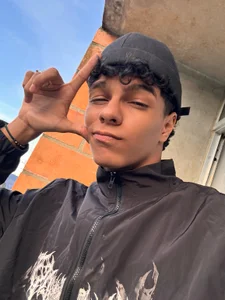 JamesDreams One day in my best friend’s house Foto 9