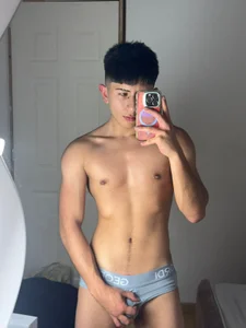 AndyJustgame_ show me body! 😏💪🤸‍♂️  3. fénykép