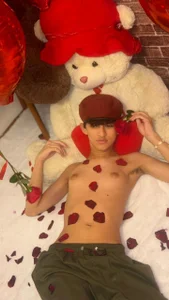 Michaelkoiv “Your hottest Valentine's Day starts here.” Foto