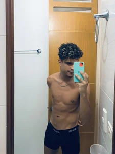 Lucky_boys__X Elian 👺 Pic 4