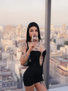 Sasha-Bloom ✨CHEERS WITH ME BABY?🫦 Pic