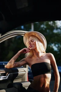 Ohbabykellyのis your gas tank full???の 3枚の写真