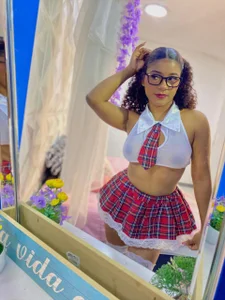 sophia_brunette_ Naughty schoolgirl🔥🤓📚 Kuva 2