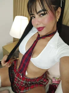 Zdjęcia pocahontaslatinaa sexy bitch😈:  2
