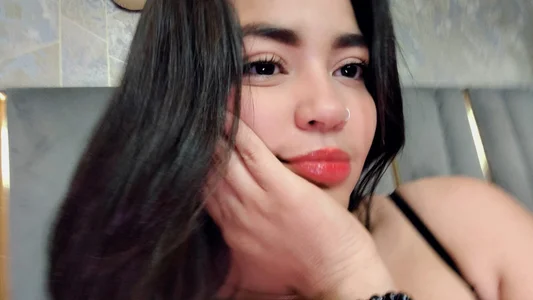 KimDevinne "Hurry up, because I'm very humid." Pic