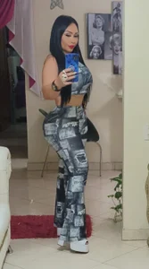 your lips on my neck awaken my desires..❤️‍🔥💝🫦😈🥵 de Rubi_Love_  photos