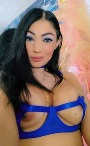 Phoenix_lovexxx Success that is sustainable is not selfish 🙏🥰 Foto 4
