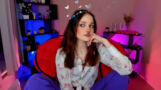 BratzieDarsie *magic everywhere* Pic 2