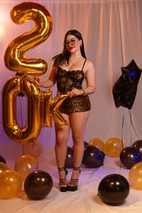 Catalina-Malave kullanıcısının 20K and many looks 👀🔥 albümü -  2 fotoğraf