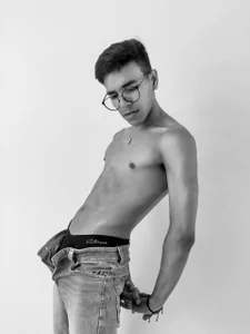 _FRIENDS_ SUMMER🍑 Pic