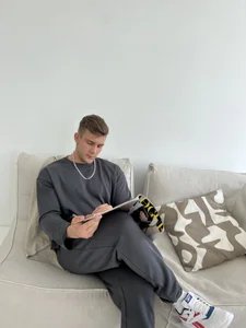 Adam_misti Qwerty Hình 3