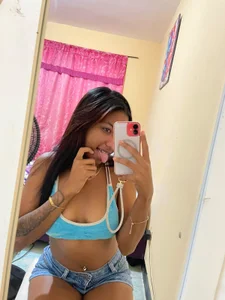Lily_high Public Pic 2