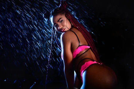 Christie_Wilde Public Pic 5