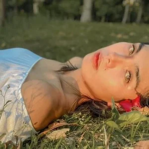 Alaia_River Public Billede