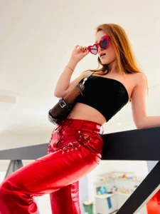 LolaLemona: Public ( 6 фото)