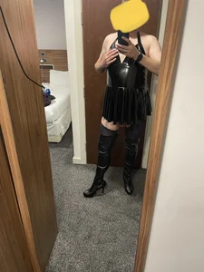 maninhighheels@xh Cosplay Pic 9