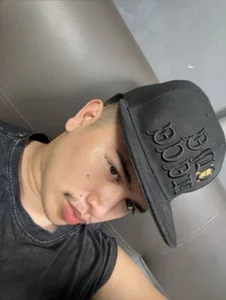 MaxxHoward Public Foto