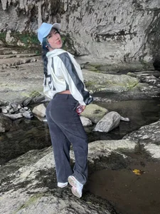 Vacation 🏞🏊🏽‍♀️💙 de Fucksniu  3 photos