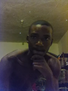 LookingLover34 Public Pic 8