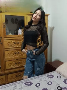 Gaby_Skinny_ Public Pic 2