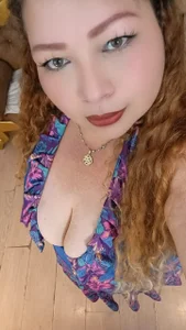 queen_hornyy_ Public Gambar 3