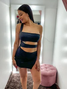 Putitatease Public Immagine  3