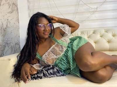 Mature doll 🎀   👩🏿 de amara_brunette  3 Imagens