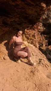 Rayanablackandwhite Wild & free  5টি ছবি