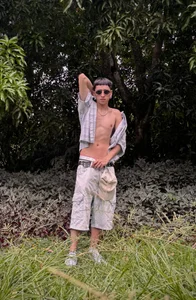 lian_cameron your favorite skinny guy Foto 8