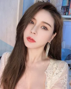 HU131452 小姨妈 Pic