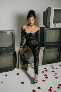 brianathompson ROSES, LINGERIE AND DIAMONDS Foto