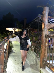 Going out to eat, would you join me? de lana__kane__  Imagens
