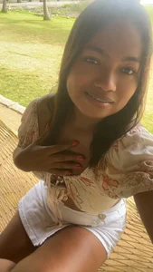 Melody_1997 Public Pic