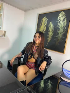 Cherrylionn schoolgirl❤️🔥 Pic 3