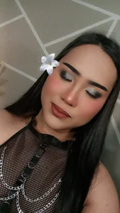 Stay_on_Me_TS Hot Kuva