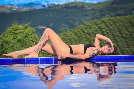 MAVIE_IVANOVA kullanıcısının A heat day albümü -  4 fotoğraf