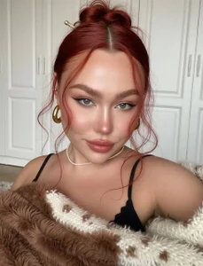 LolaaMint_ Your the type of woman why there are so many love songs . fénykép