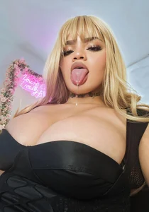 CandyLatina_ 🐈‍⬛ Pic 3