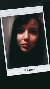 LeonaHarrison Snap photos Pic 3