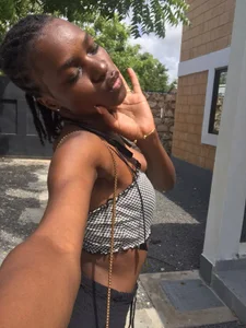 YourVelvetVickey Public Pic