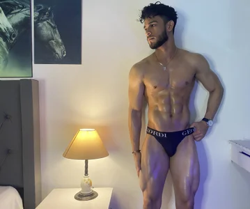 hot body de Josseph1_  2 Imagens