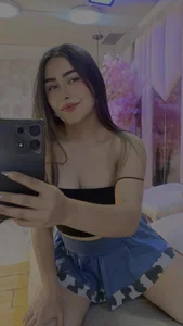 hot hanna💜💜 de HannaCollins_  3 Imagens