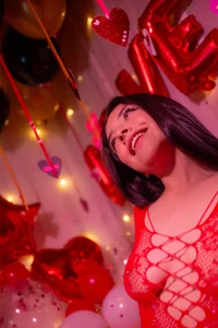 Yovng___Lau Happy and naughty Valentine’s Day Foto 4