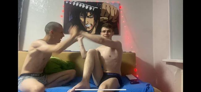 Studybros XXX nøgenfoto 1