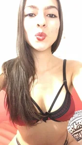 Pandoraloves Public  2 снимка