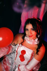 alanna_blaze wanna float too ? . fénykép