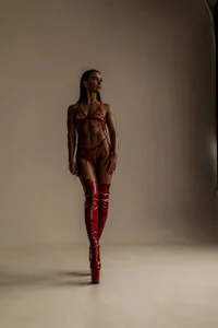 Loona_Dancer Public slika 3